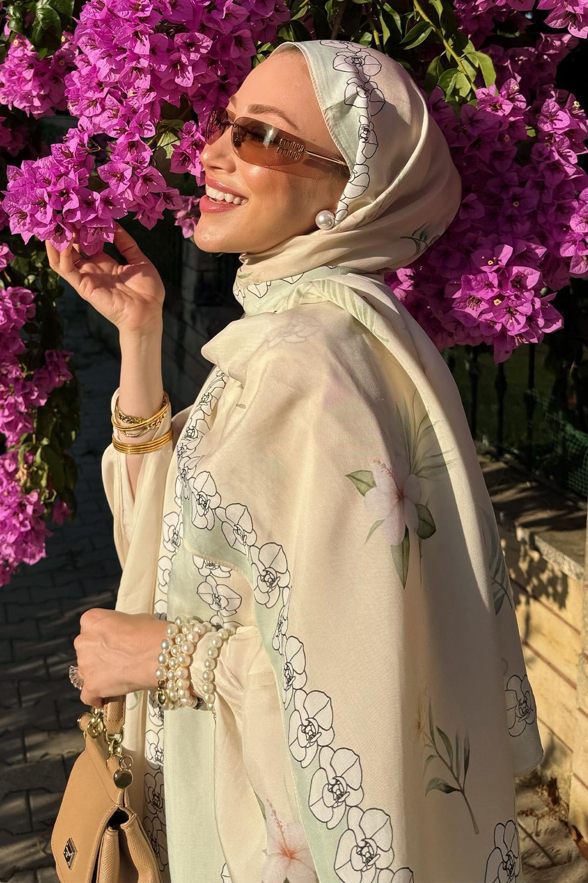 seda-aydin-s-choice-rosmina-monogram-viscose-scarf-cream-1067.jpg