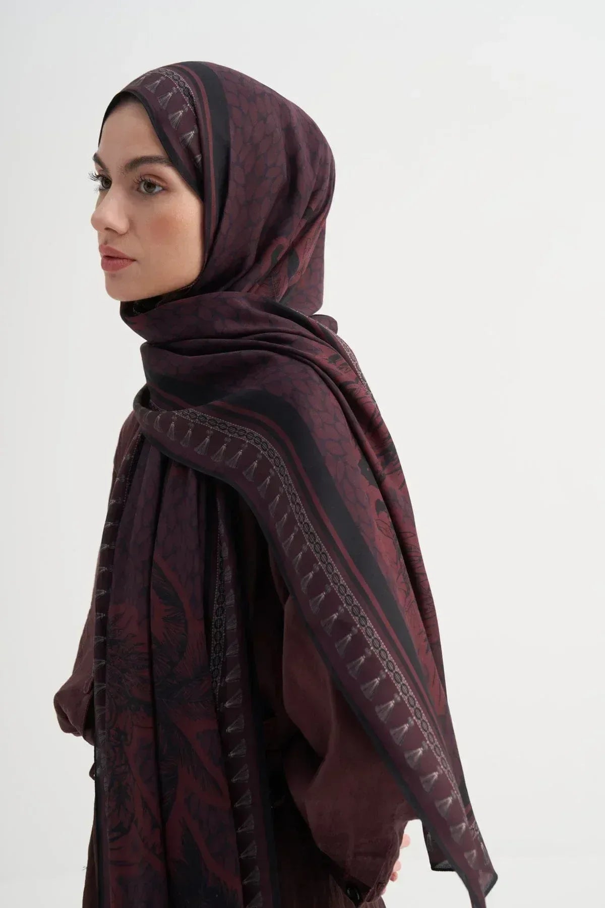 sera-incira-viscose-scarf-burgundy-4639 - Carell Hijab