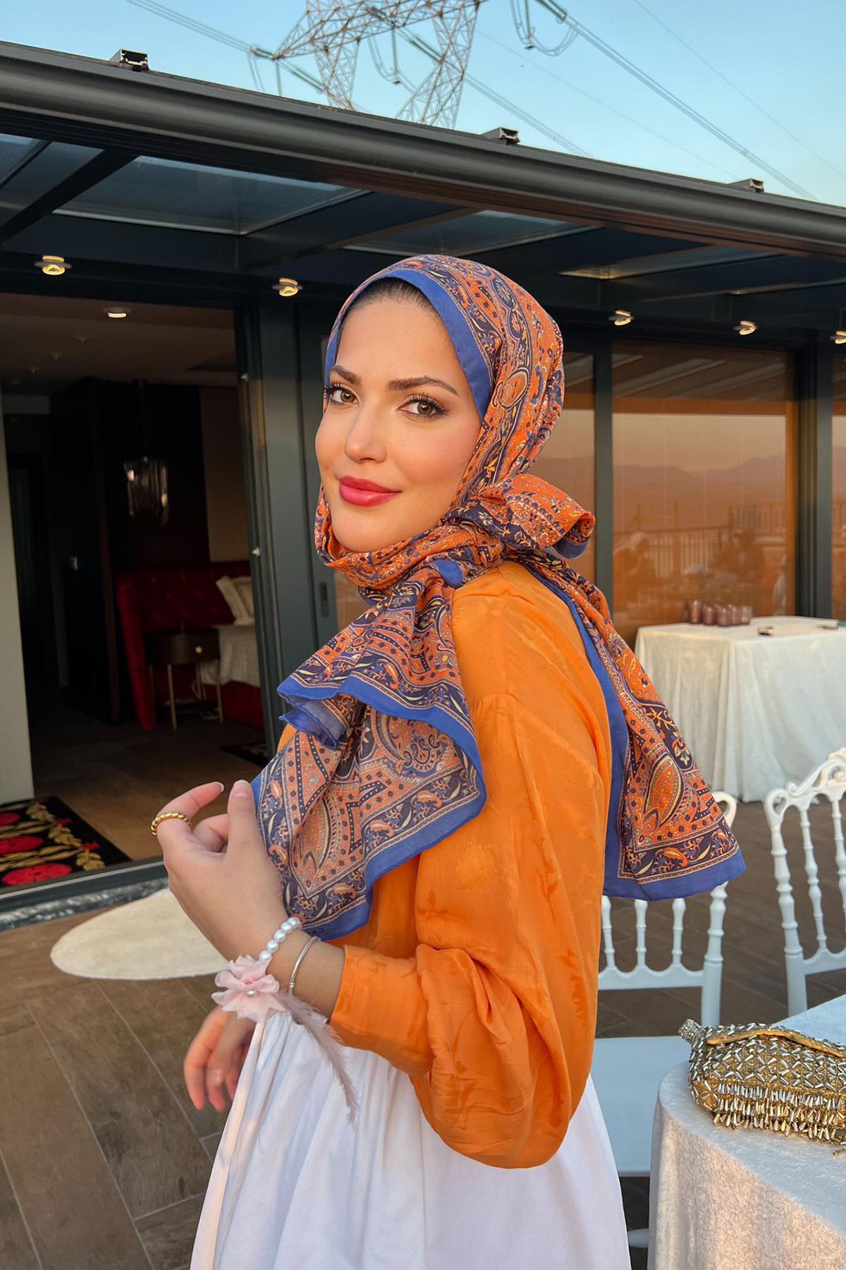 Şevval Karakoç's Choice Sunset Blaze Comfy Silk Scarf Orange