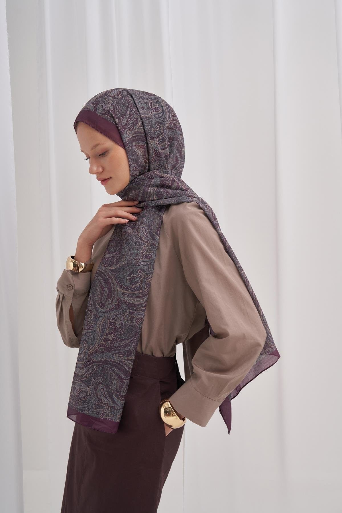 Shades Nilla Cotton Scarf Reddish