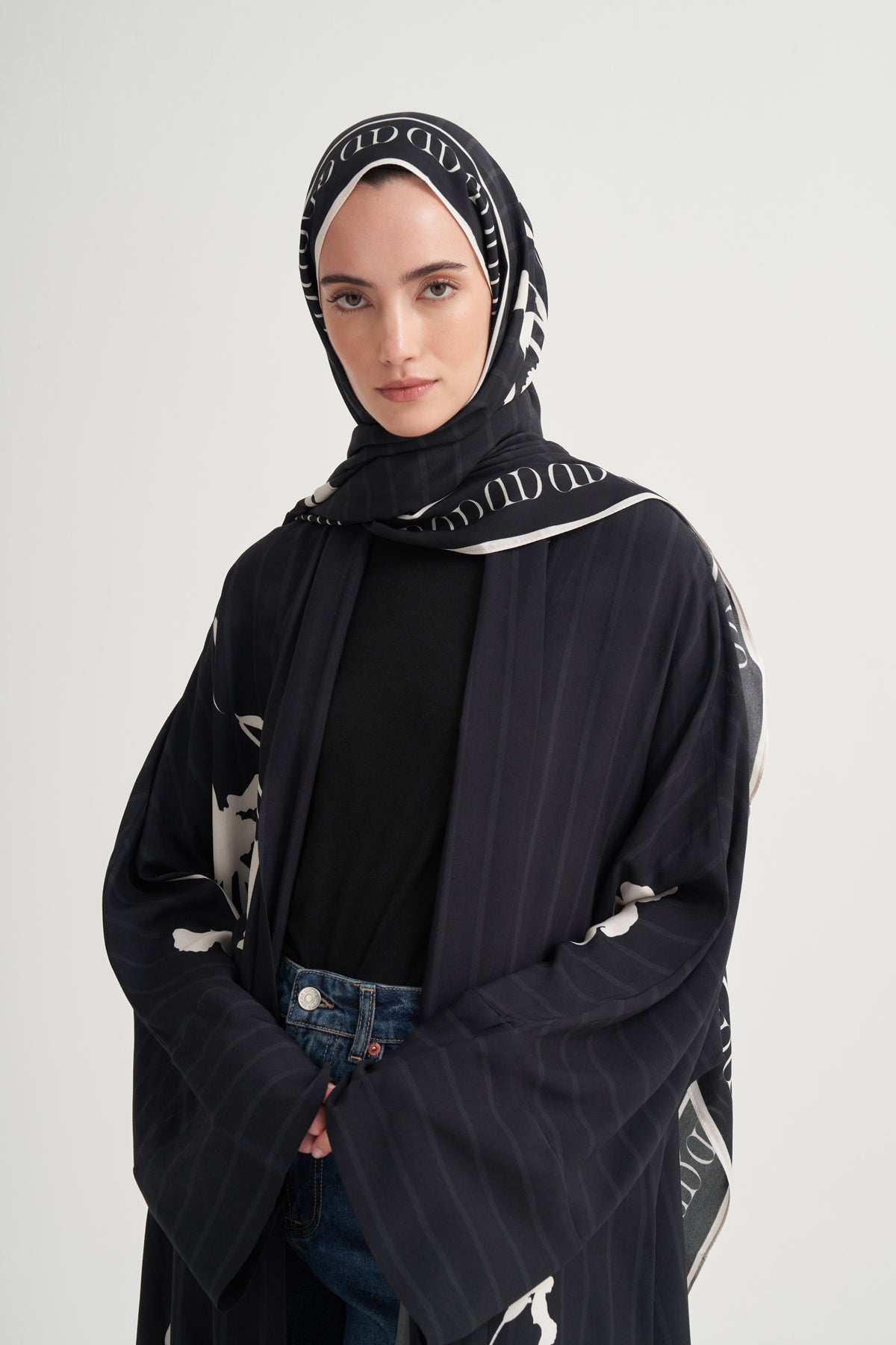 Sira Premium Viscose Abaya Black