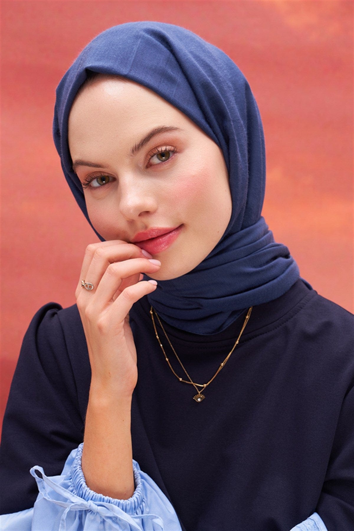square-patterned-modal-jacquard-scarf-deep-blue-2995_b3ff832c-9ecc-409f-8d5b-a514665f74bb.jpg