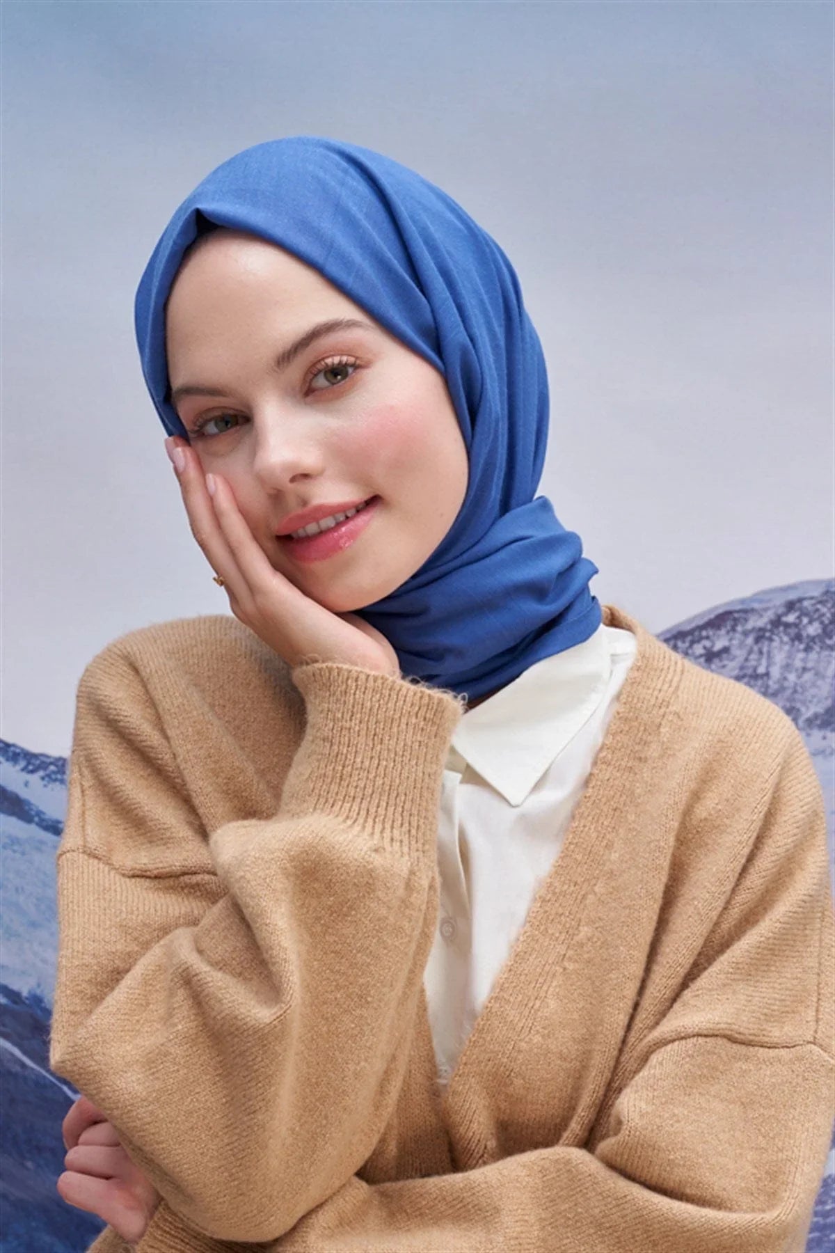 square-patterned-modal-jacquard-scarf-indigo-2955.jpg