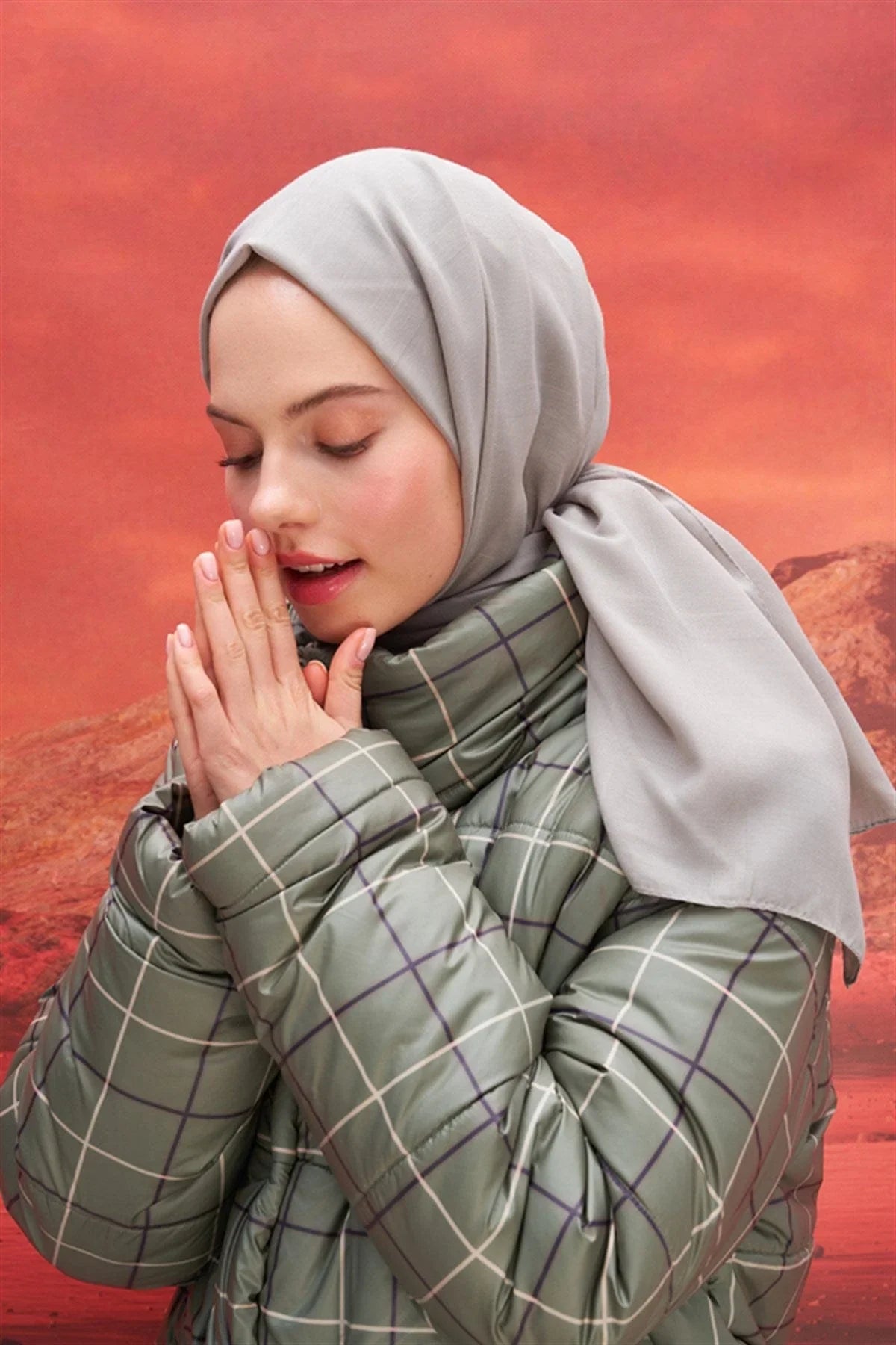 square-patterned-modal-jacquard-scarf-light-gray-2989.jpg