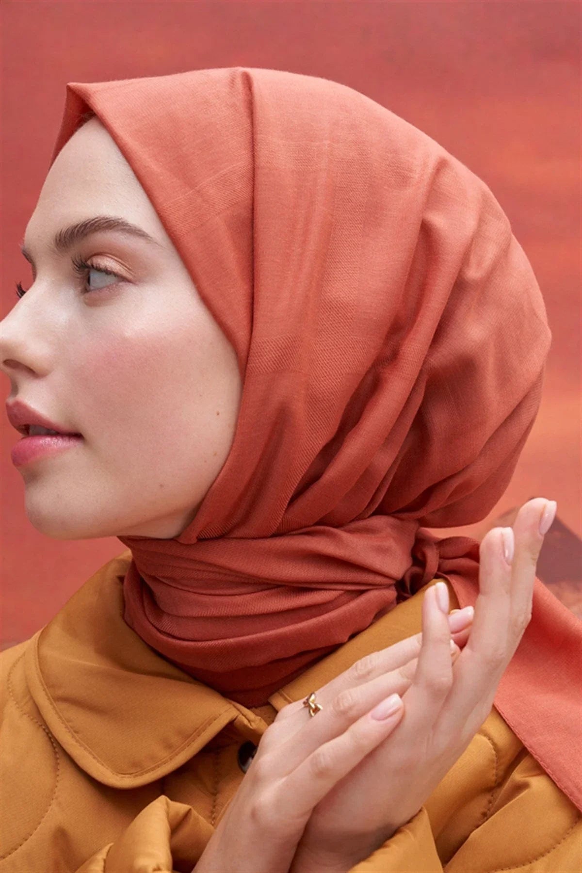 square-patterned-modal-jacquard-scarf-tile-2973_b91e1625-6ccb-41de-8b12-261ac5732617.jpg
