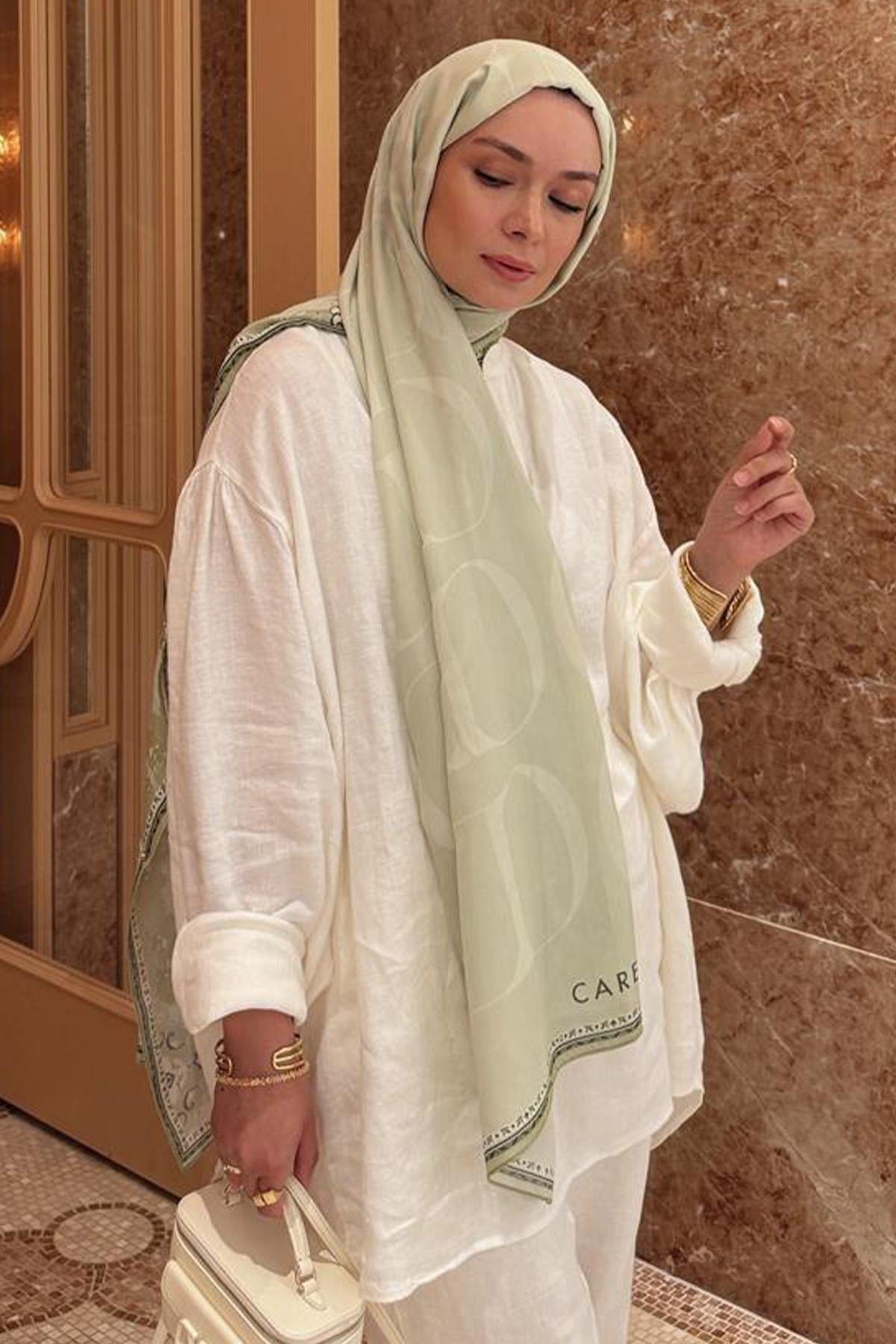 Şüheda's Choice: Luxe Monogram Viscose Scarf Soft Green