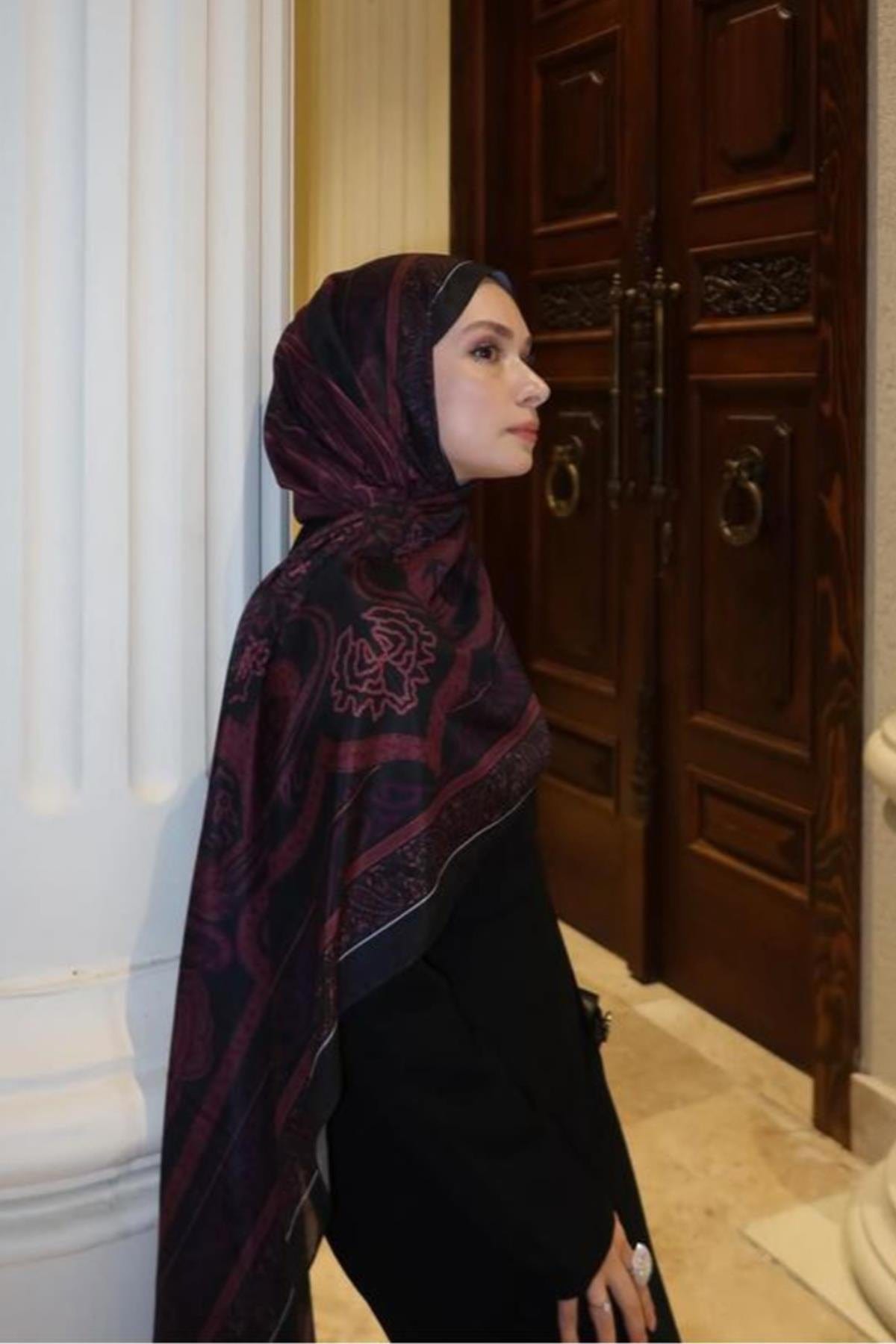 suheda-s-choice-vintage-reddish-nilla-cotton-scarf-3514.jpg