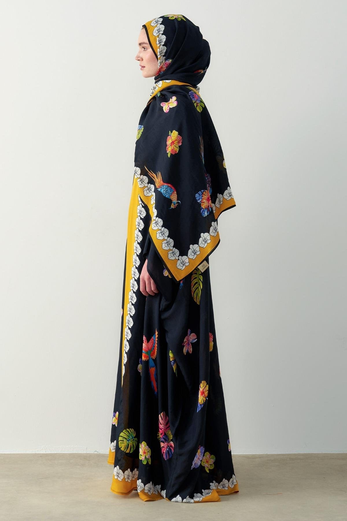 sunshine-viscose-kaftan-black-1608.jpg