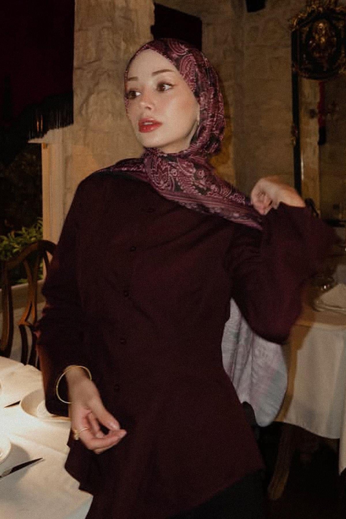 Suranur Bilgin's Choice: Ethnic Nilla Cotton Scarf Reddish