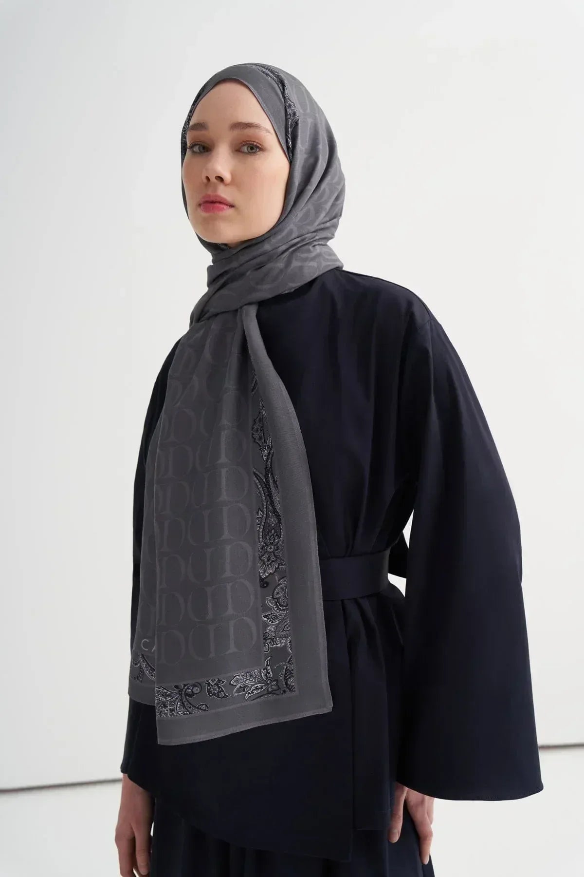 sway-monogram-viscose-scarf-anthracite-5370 - Carell Hijab