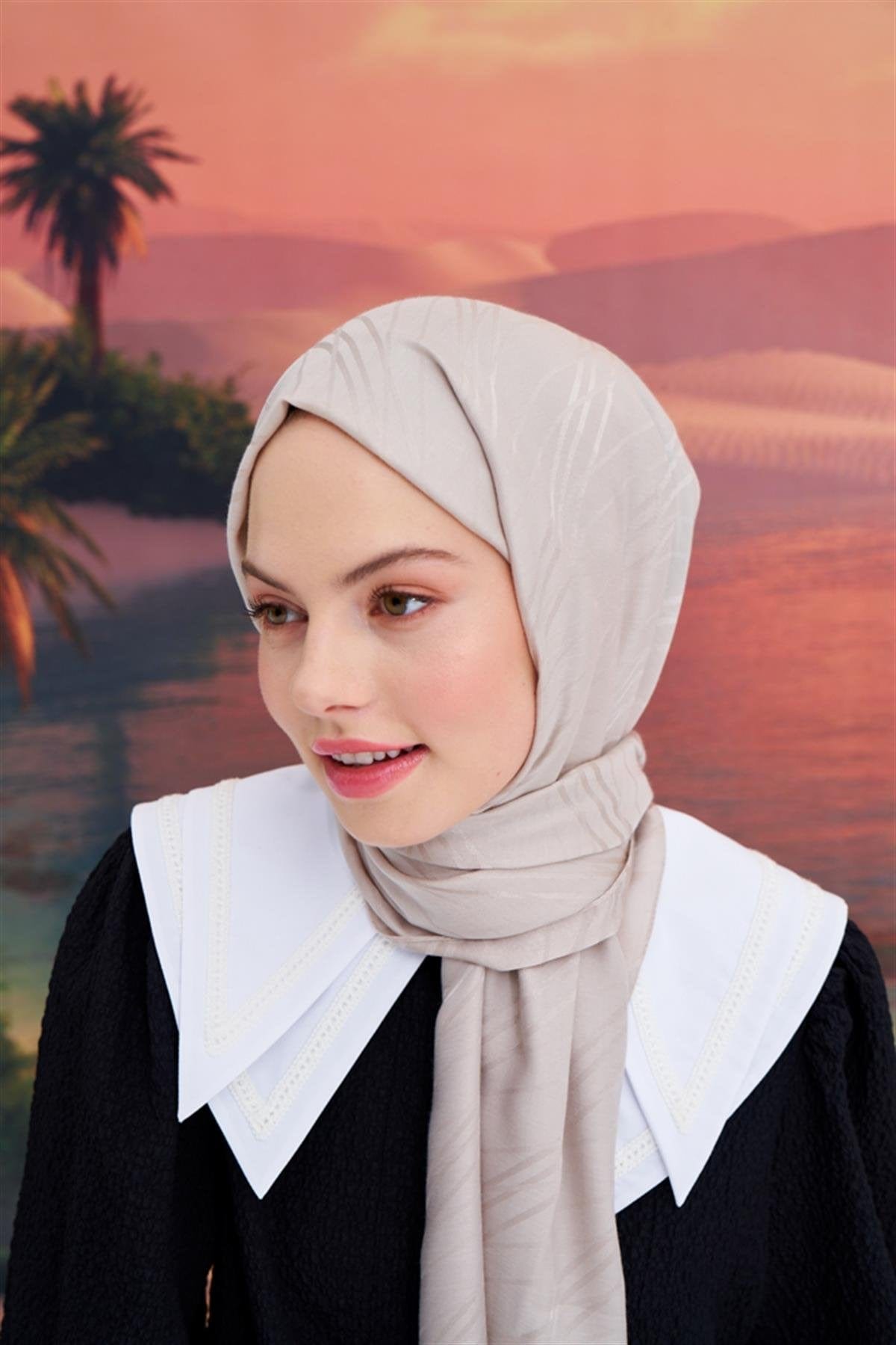 Symmetric Jacquard Italian Silk Scarf Camel