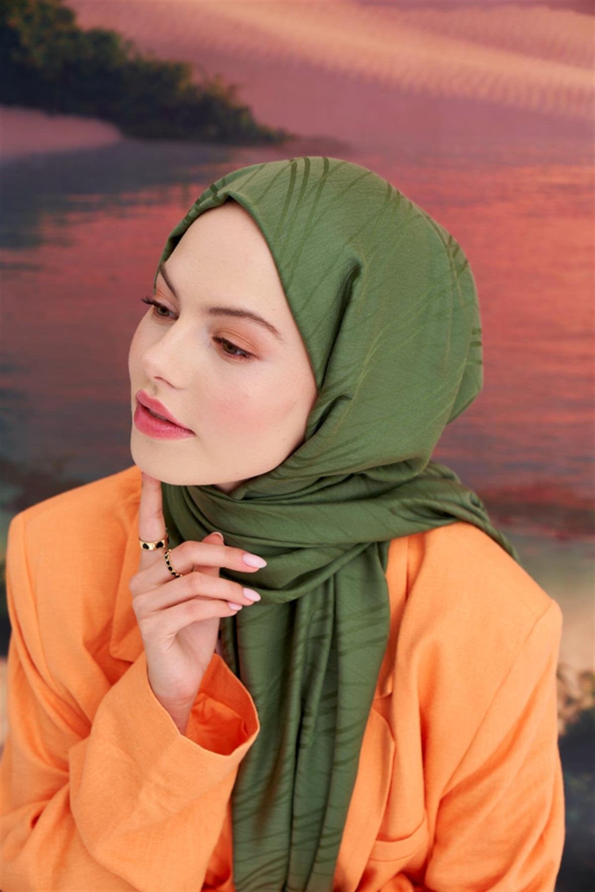 symmetric-jacquard-italian-silk-scarf-evergreen-402.jpg
