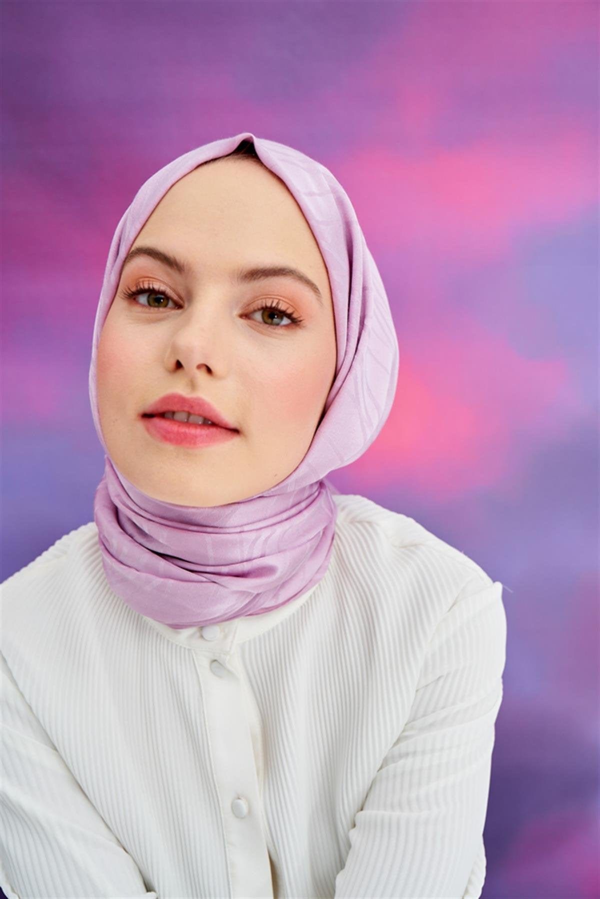 Symmetric Jacquard Italian Silk Scarf Lilac