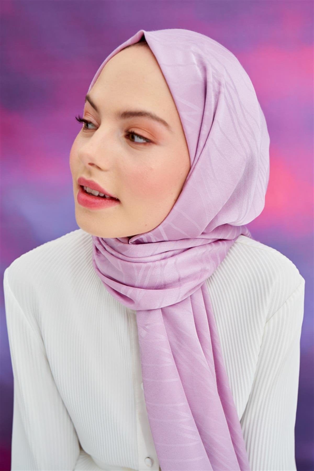 Symmetric Jacquard Italian Silk Scarf Lilac