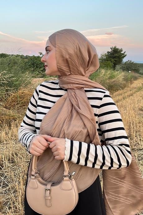 Symmetric Jacquard Italian Silk Scarf Mink