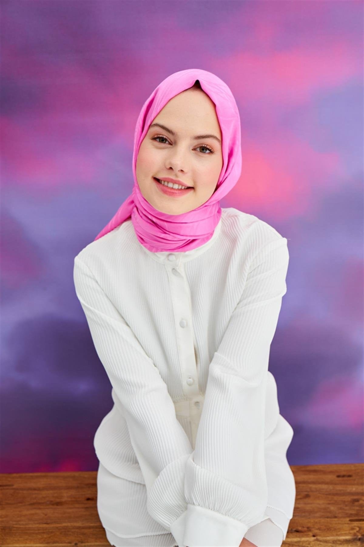 Symmetric Jacquard Italian Silk Scarf Pink