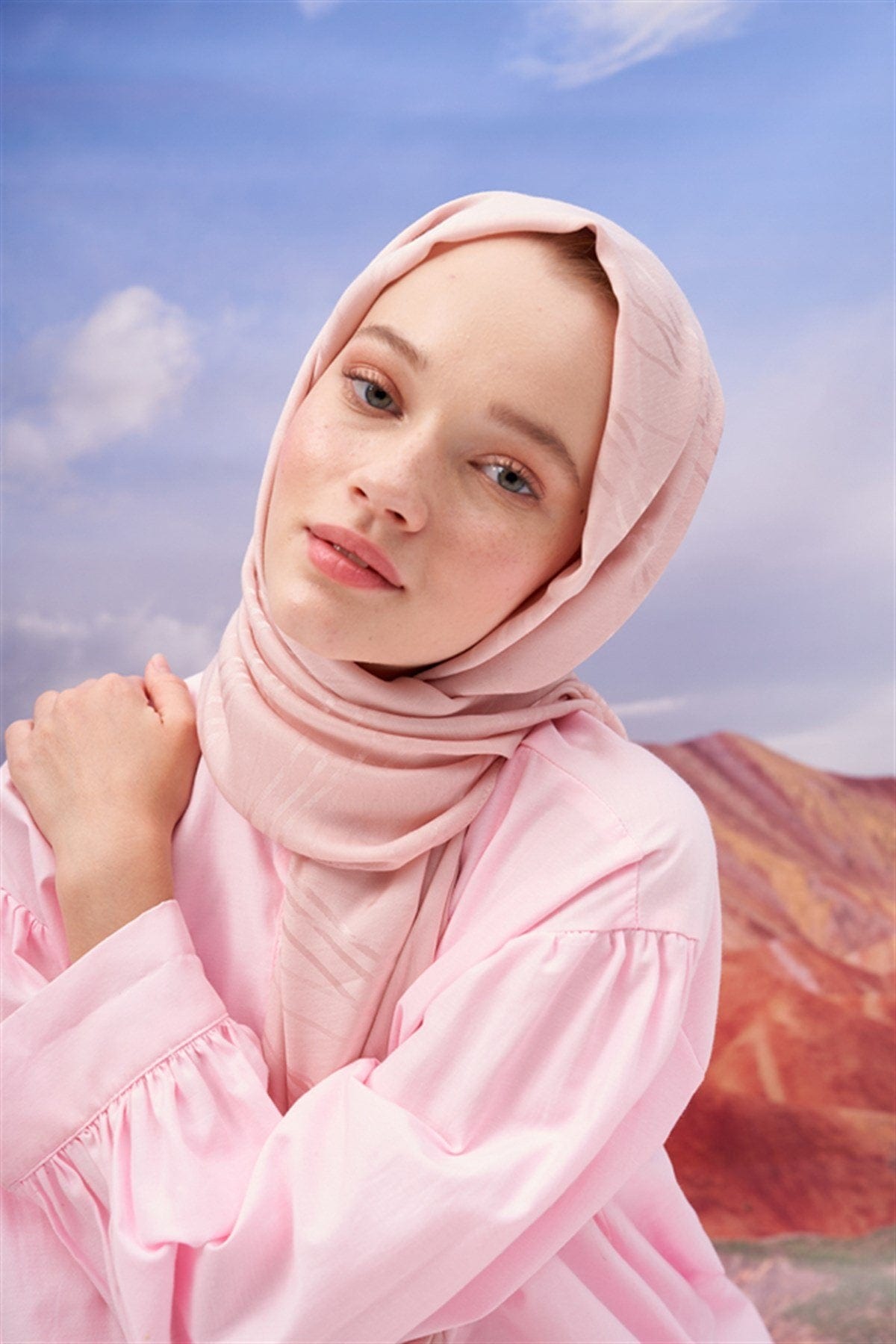 Symmetric Jacquard Italian Silk Scarf Powder Pink