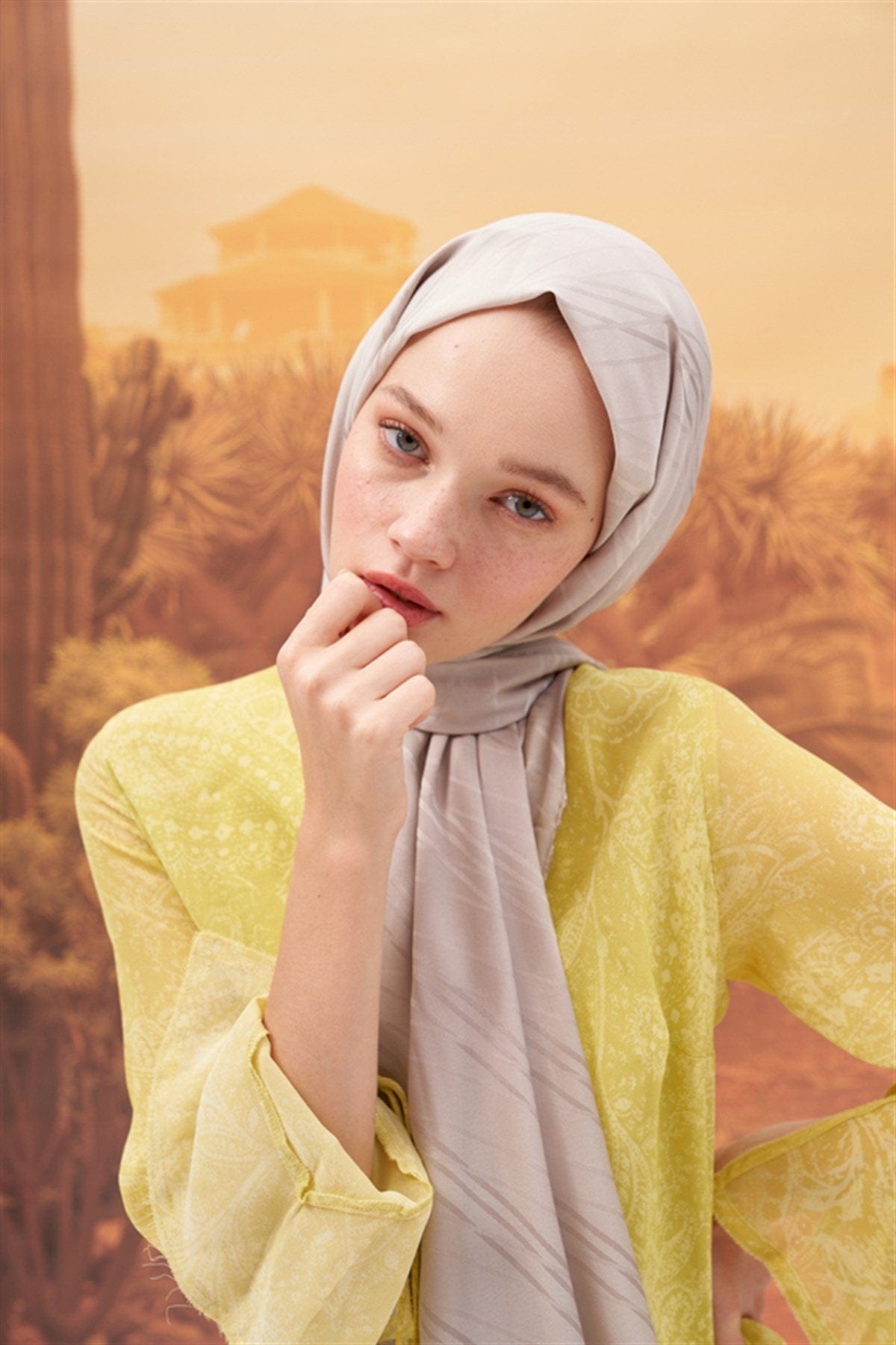 Symmetric Jacquard Italian Silk Scarf Silver Gray
