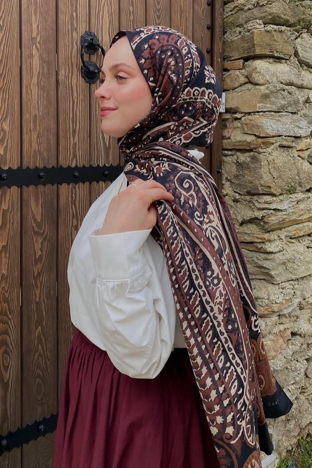 Tansu Olgun's Choice: Mocha Dream Comfy Silk Scarf Brown