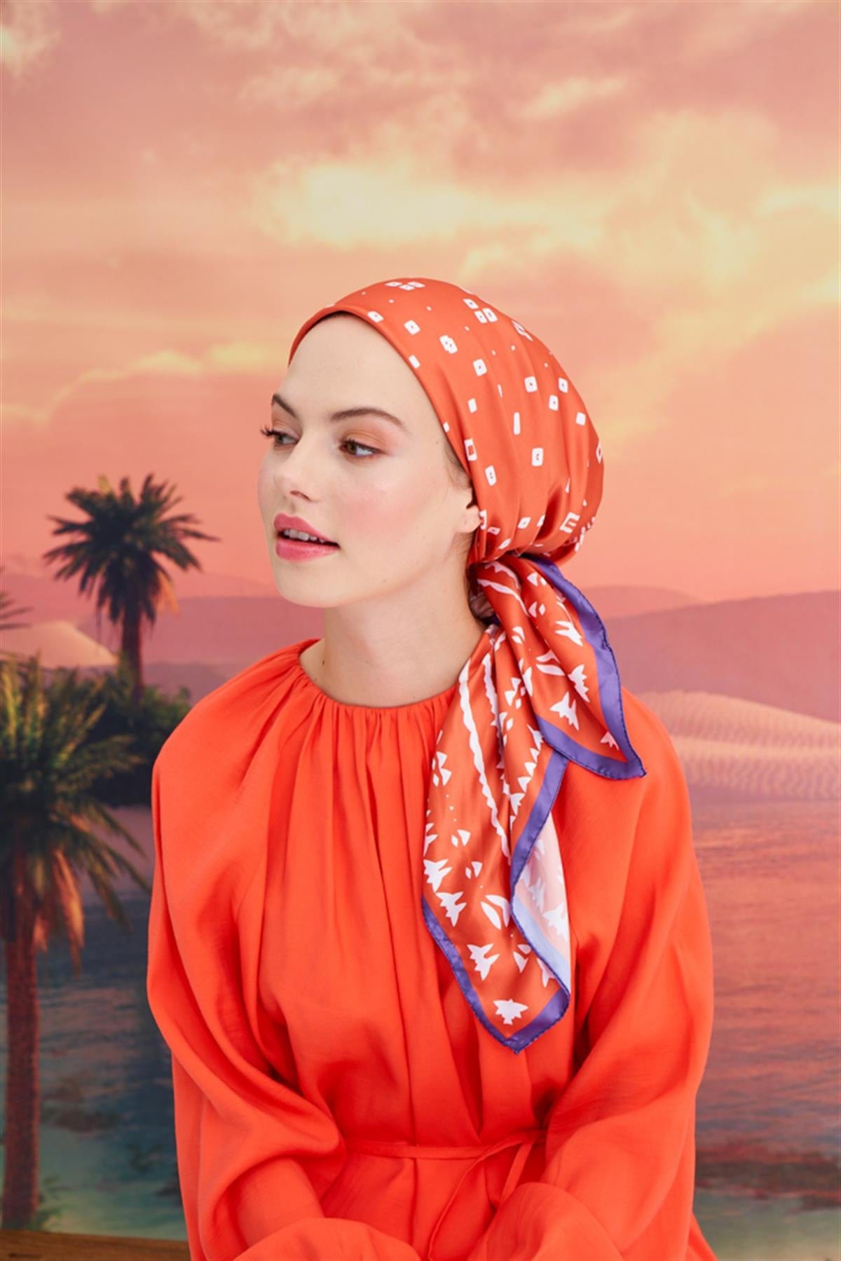 Tina Pattern Twill Square Scarf