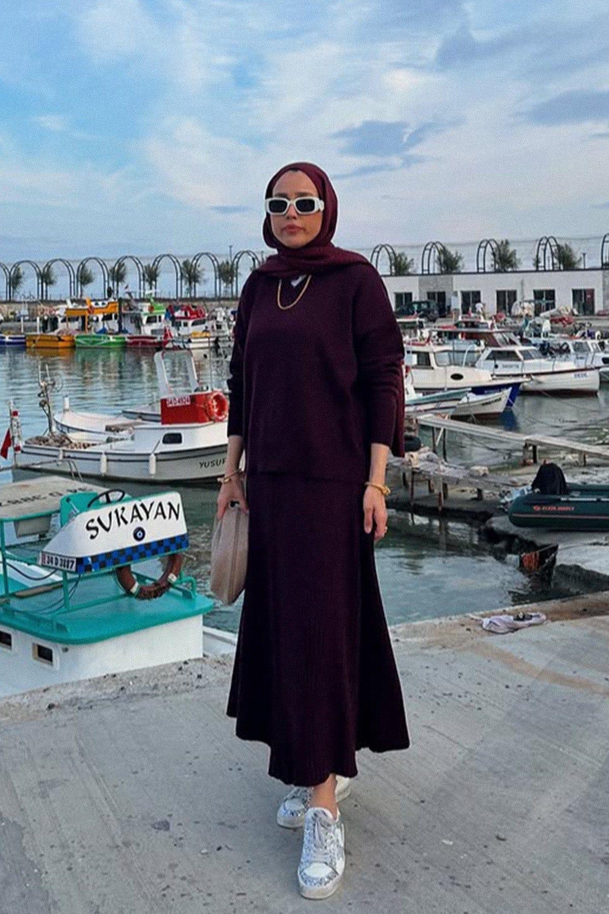 tuba-kalyon-sahin-s-choice-ribbed-knit-skirt-set-damson-4232 - Carell Hijab