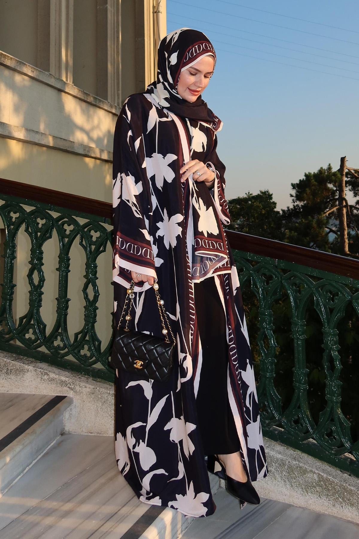 tugba-arslanbas-aydin-s-choice-azelina-viscose-abaya-black-1538.jpg