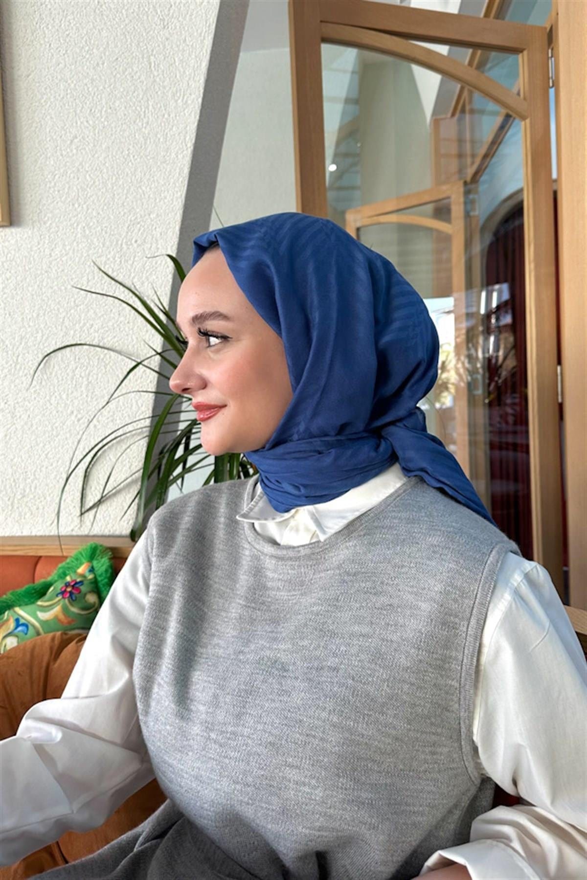 Tuğçe's Choice: Fasone Modal Jacquard Scarf Indigo