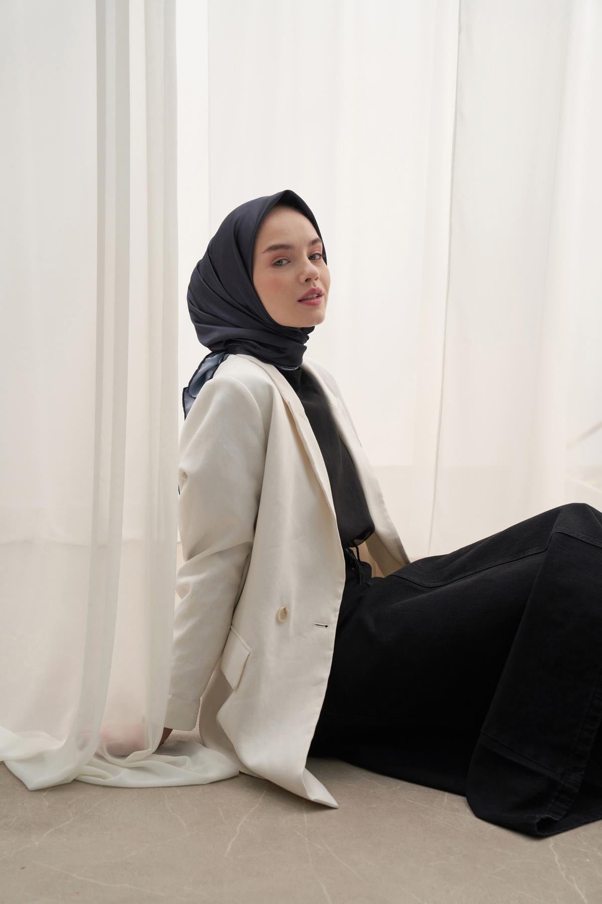 twill-square-scarf-black-1196.jpg