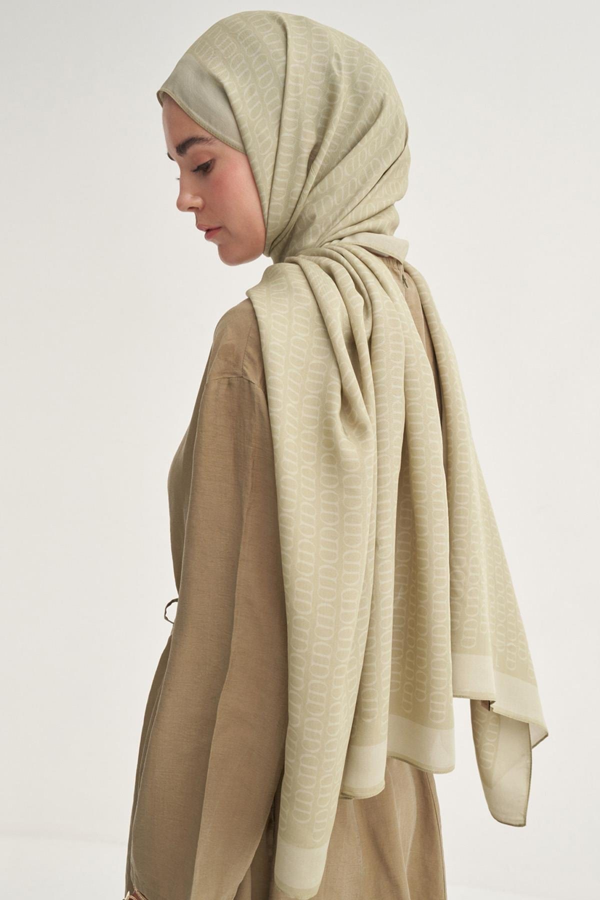vector-monogram-viscose-scarf-soft-green-1482.jpg