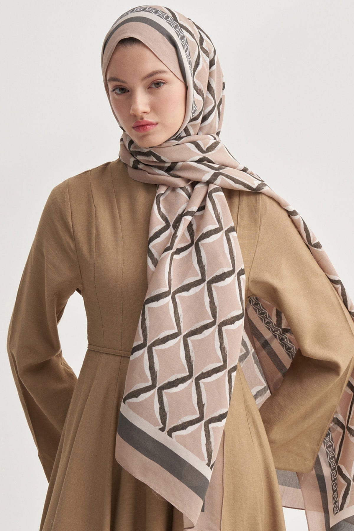 velora-vela-viscose-scarf-cream-3623.jpg