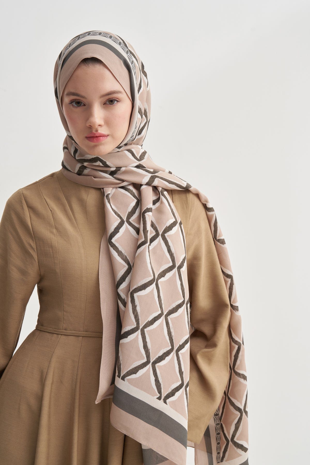 Velora Vela Viscose Scarf Cream