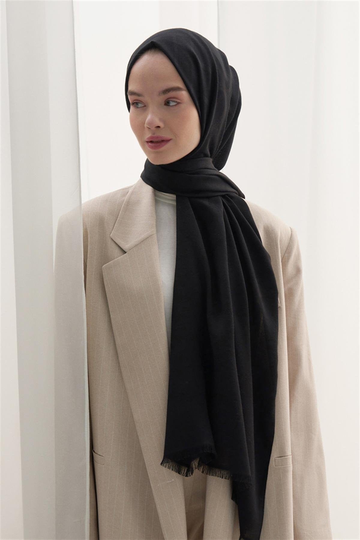Vence-Double Sided Geometric Pattern Scarf Black