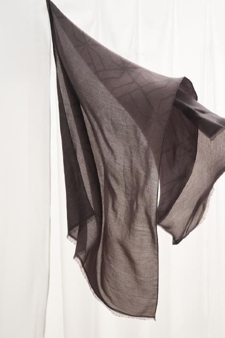 vence-double-sided-geometric-pattern-scarf-dark-brown-3584.jpg