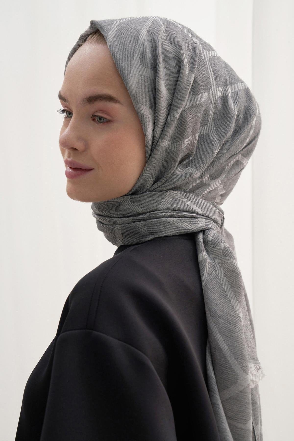 Vence-Double Sided Geometric Pattern Scarf Gray