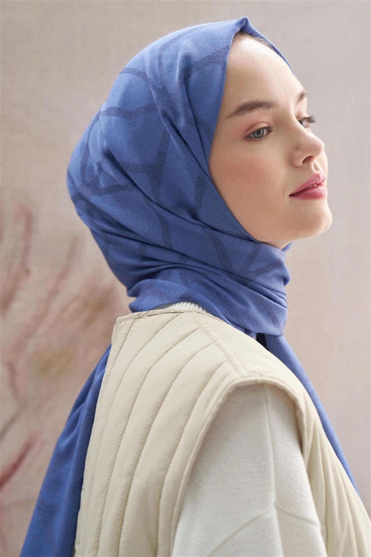 Vence-Double Sided Geometric Pattern Scarf Indigo