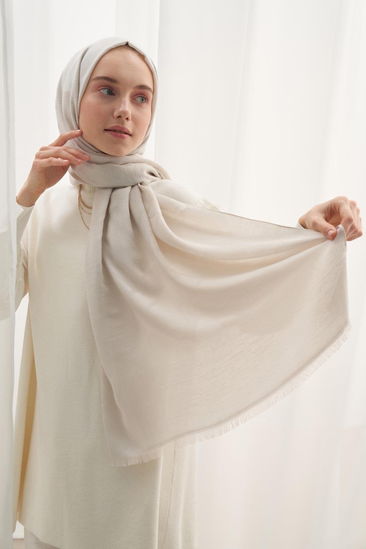 Vence-Double Sided Geometric Pattern Scarf Silver
