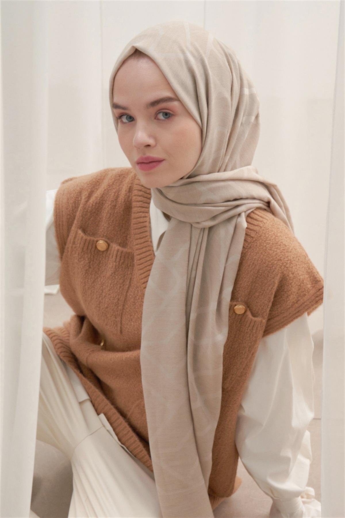 vence-double-sided-geometric-pattern-scarf-stone-1138.jpg