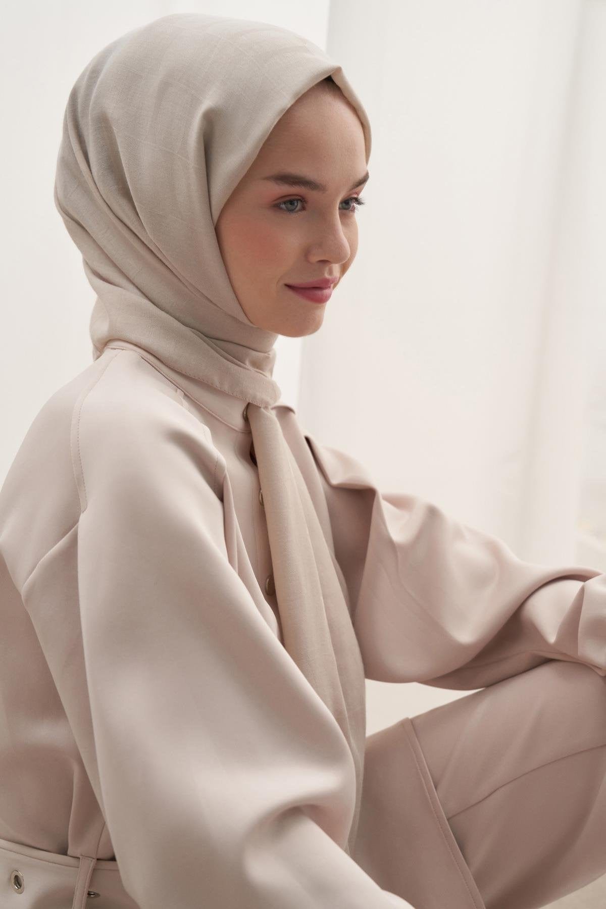 Vence-Double Sided Mio Pattern Scarf Beige
