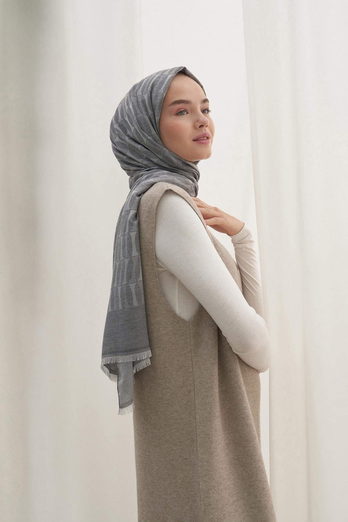 Vence-Double Sided Mio Pattern Scarf Gray