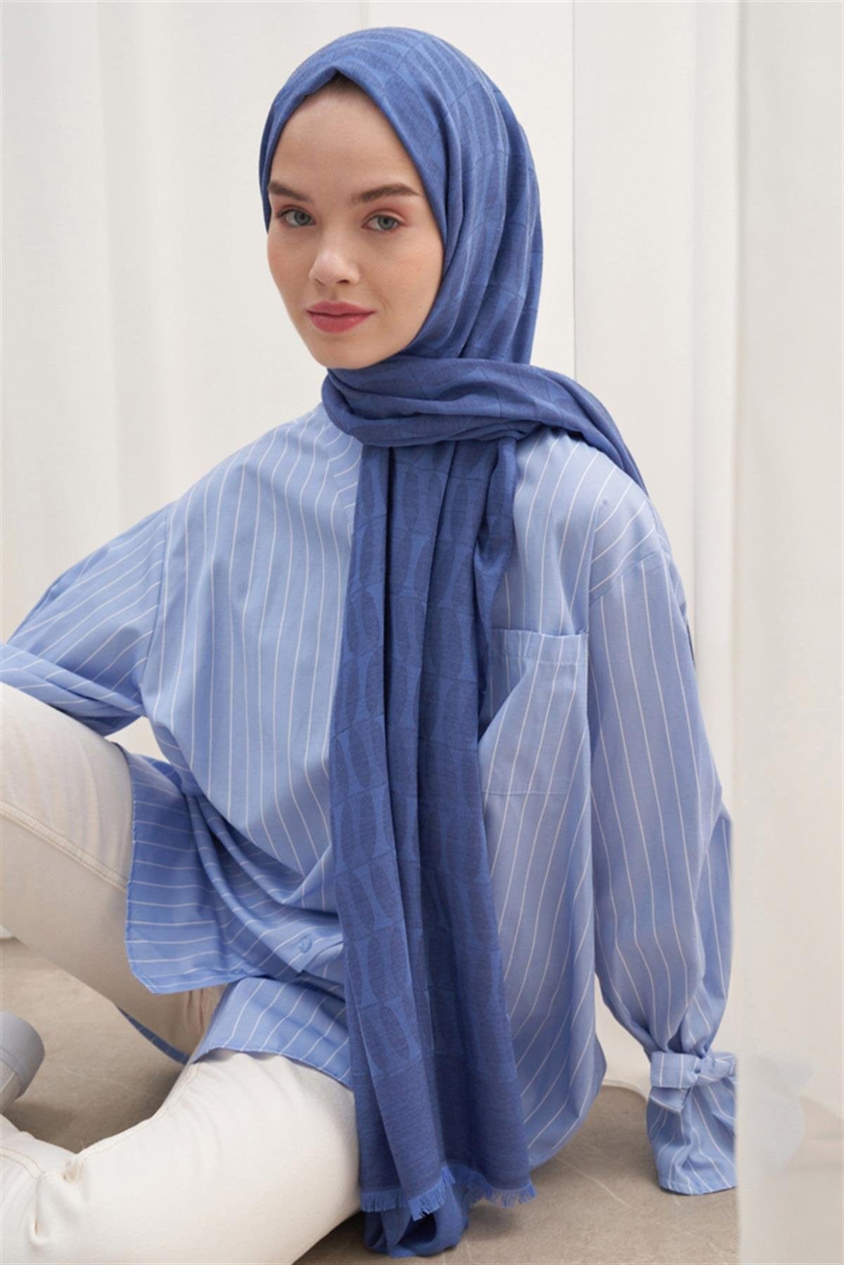 vence-double-sided-mio-pattern-scarf-indigo-816.jpg