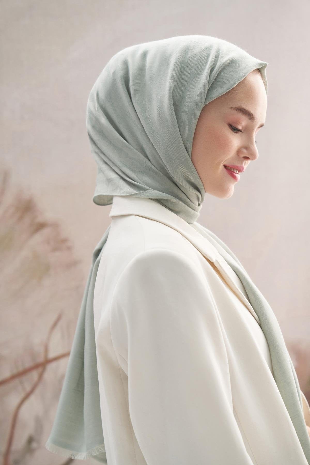 vence-double-sided-mio-pattern-scarf-mint-795.jpg