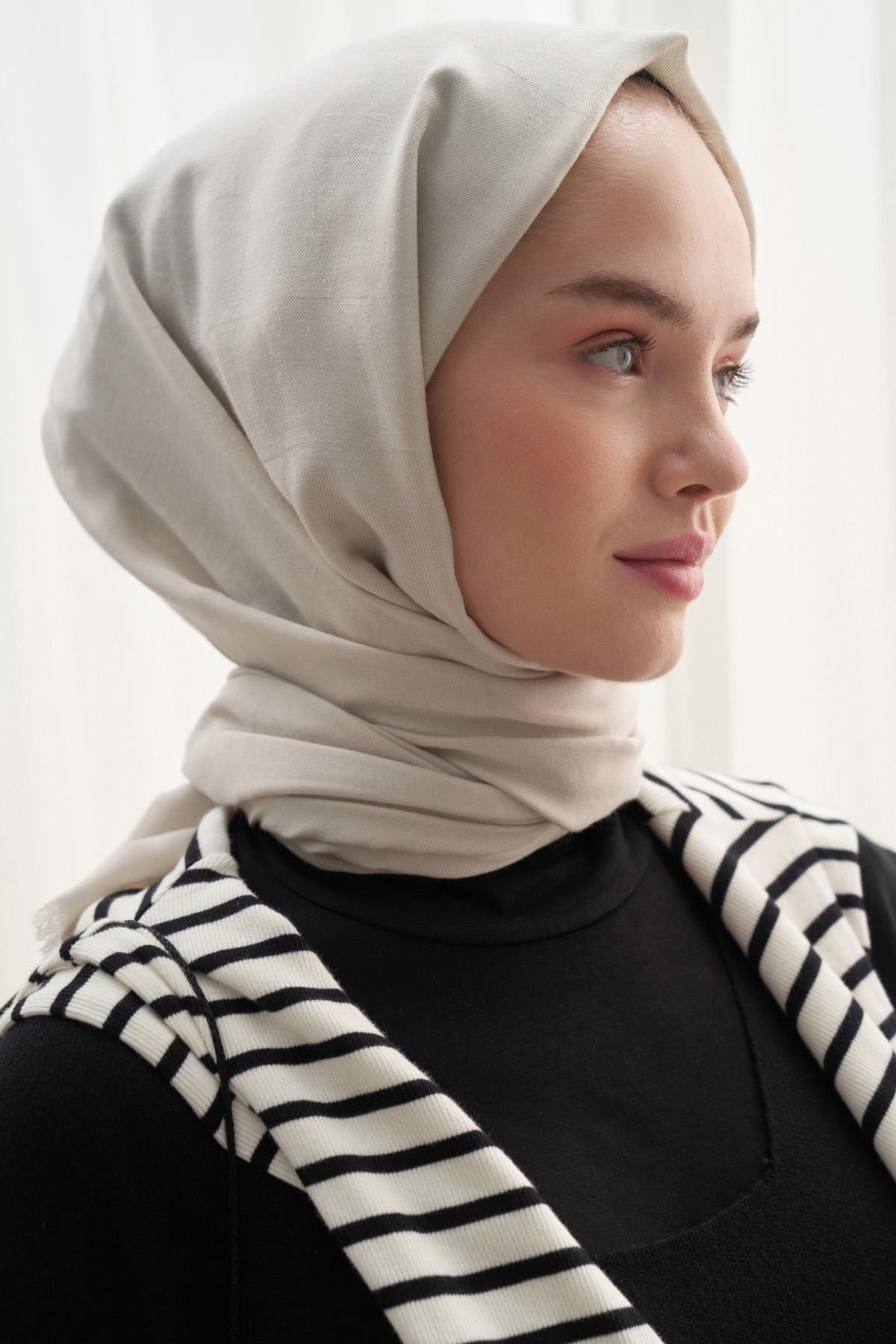Vence-Double Sided Mio Pattern Scarf Silver
