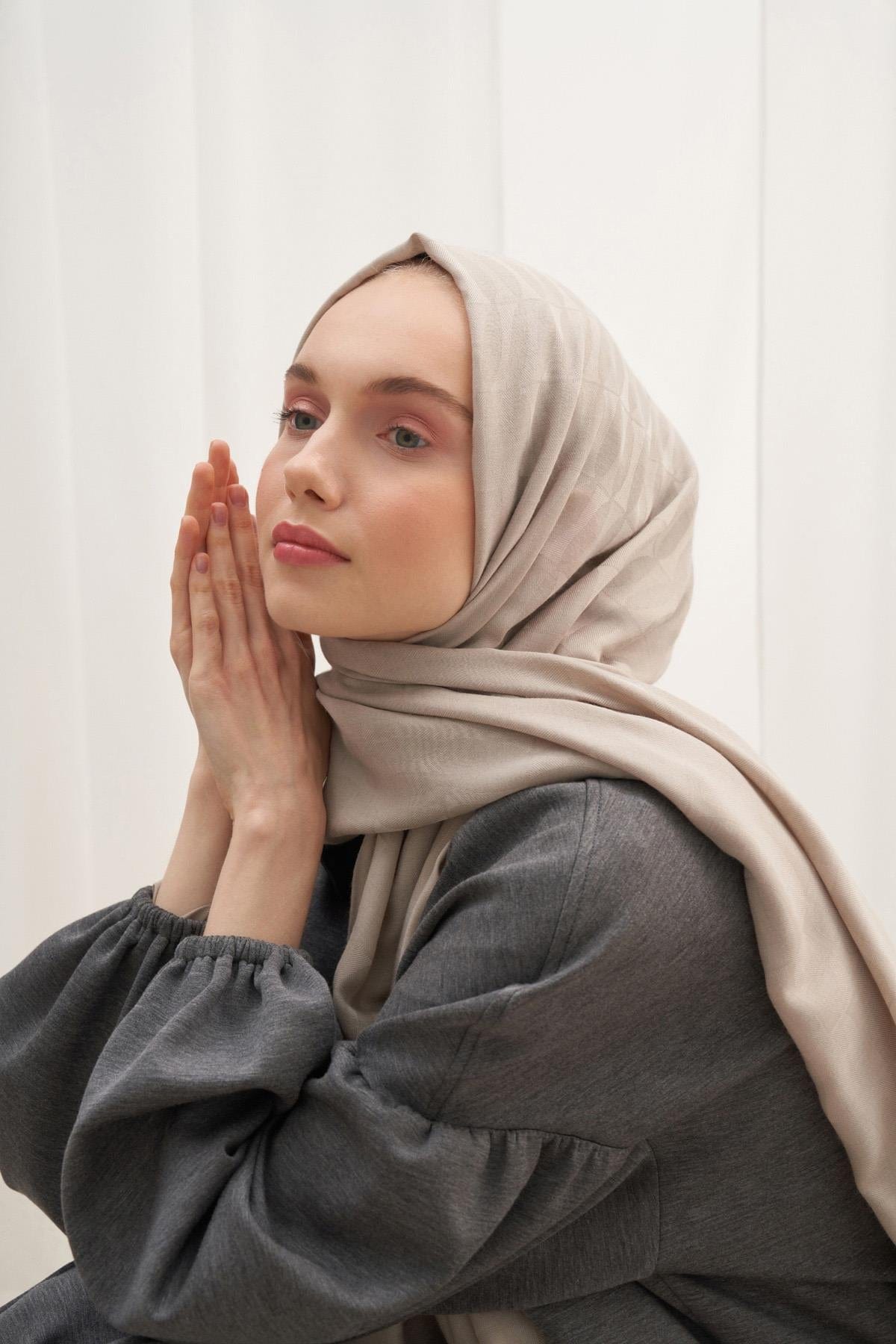 Vence-Double Sided Mio Pattern Scarf Stone