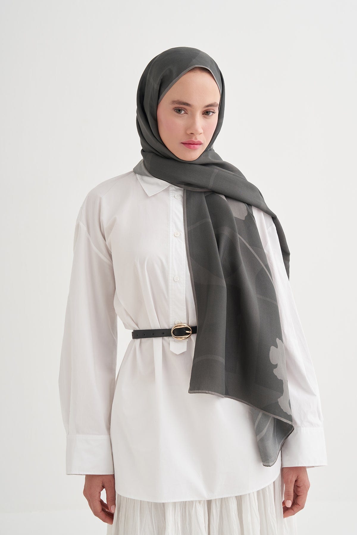 Vera Monogram Viscose Scarf Dark Gray