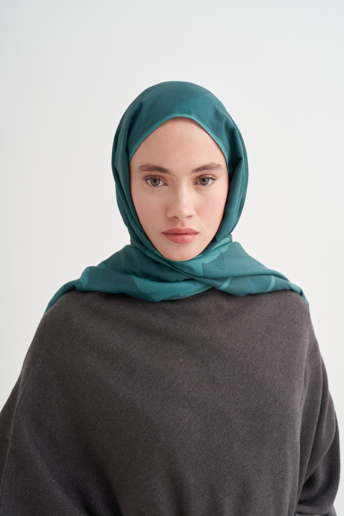 Vera Monogram Viscose Scarf Mint Green