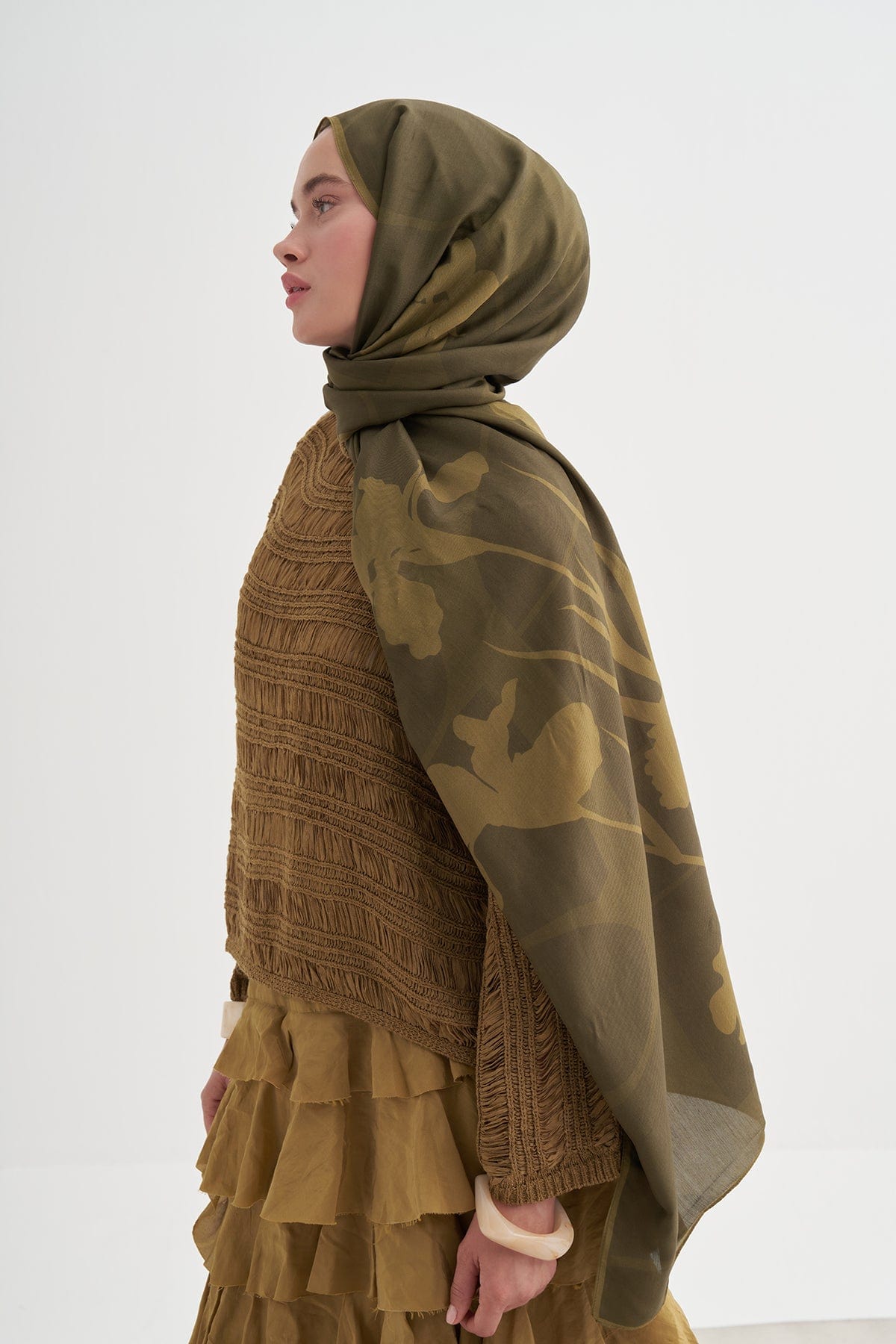 vera-monogram-viscose-scarf-olive-green-4017.jpg
