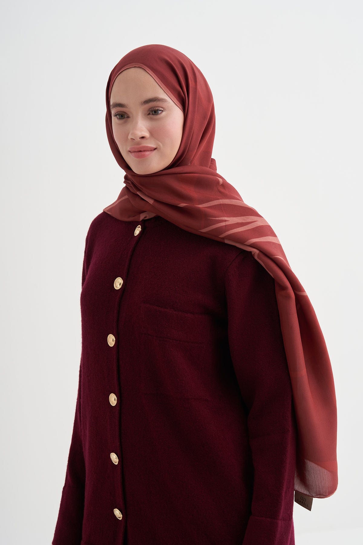 vera-monogram-viscose-scarf-reddish-4024.jpg