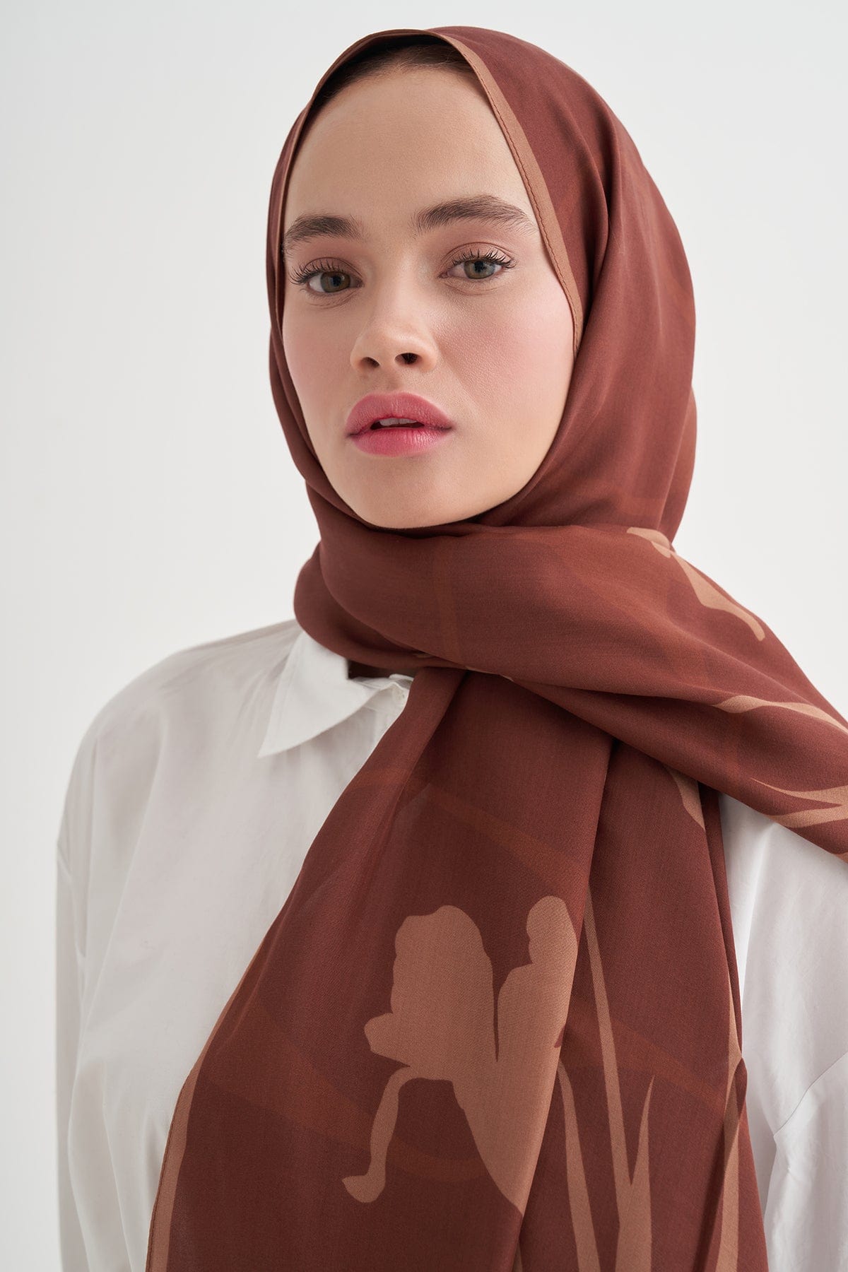 Vera Monogram Viscose Scarf Tan